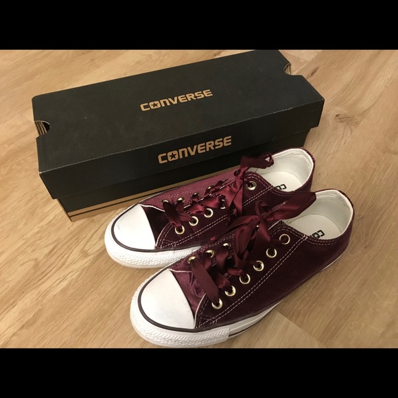 velvet converse womens